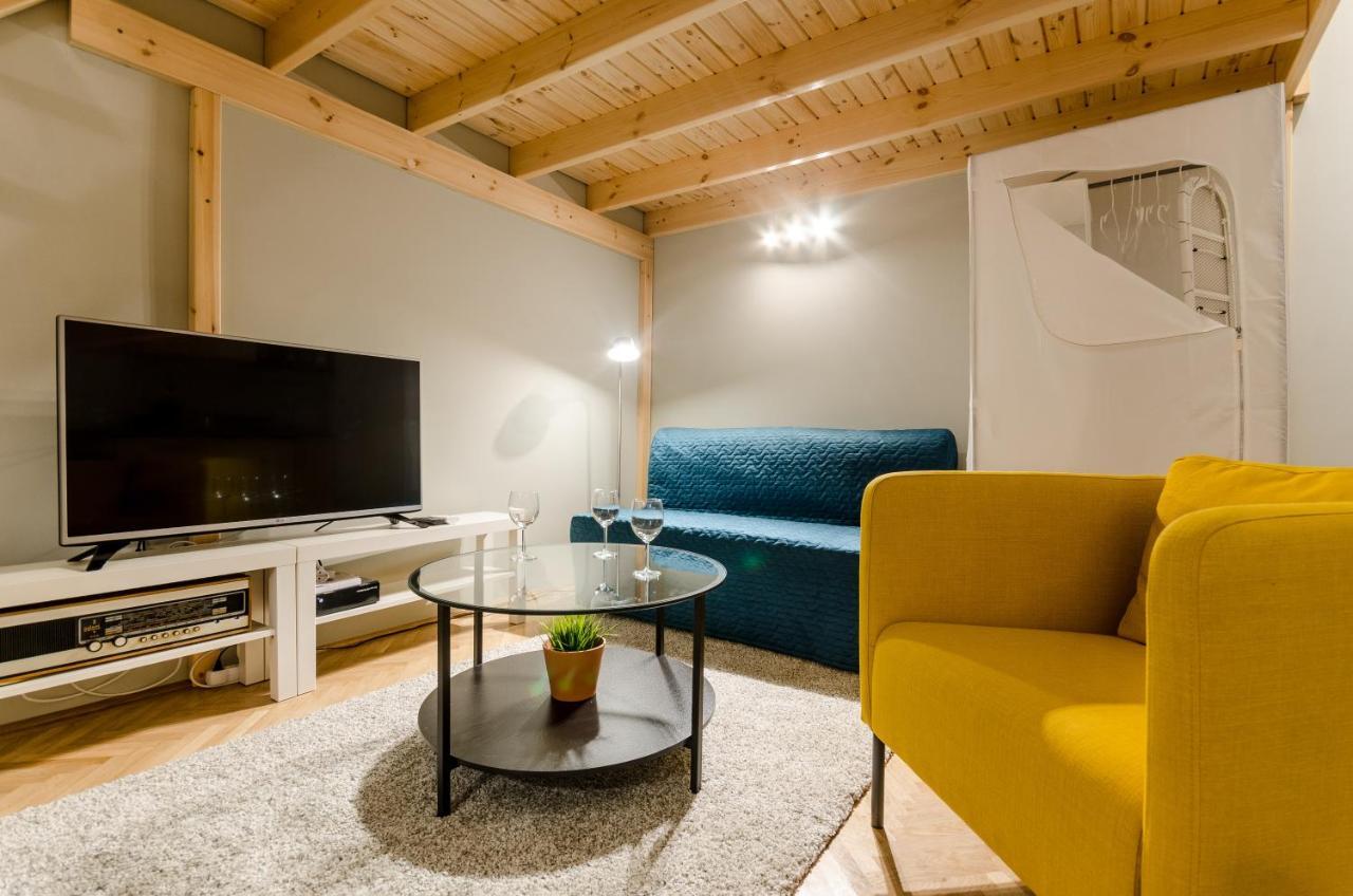 Green Cumin Studio Next To Famous Cafe Будапеща Екстериор снимка