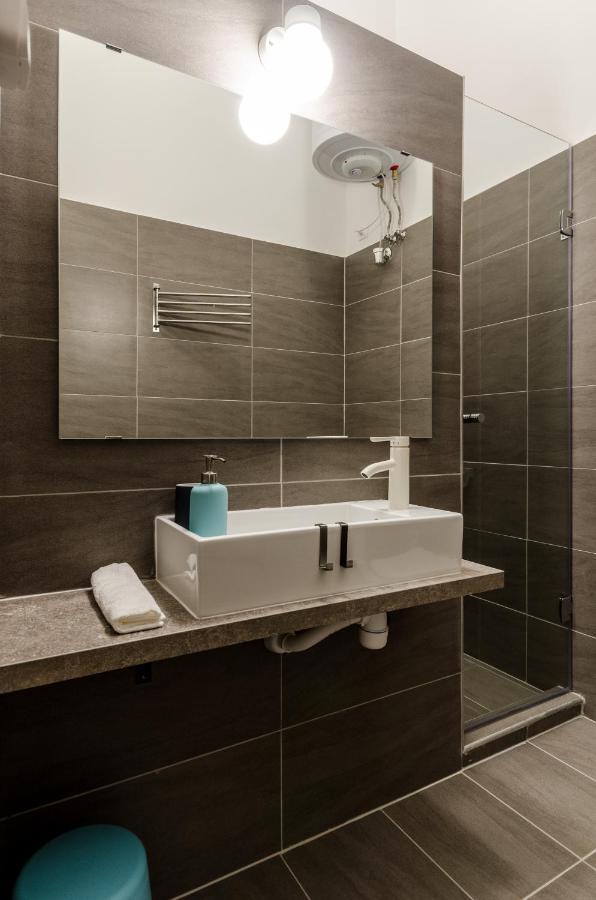 Green Cumin Studio Next To Famous Cafe Будапеща Екстериор снимка